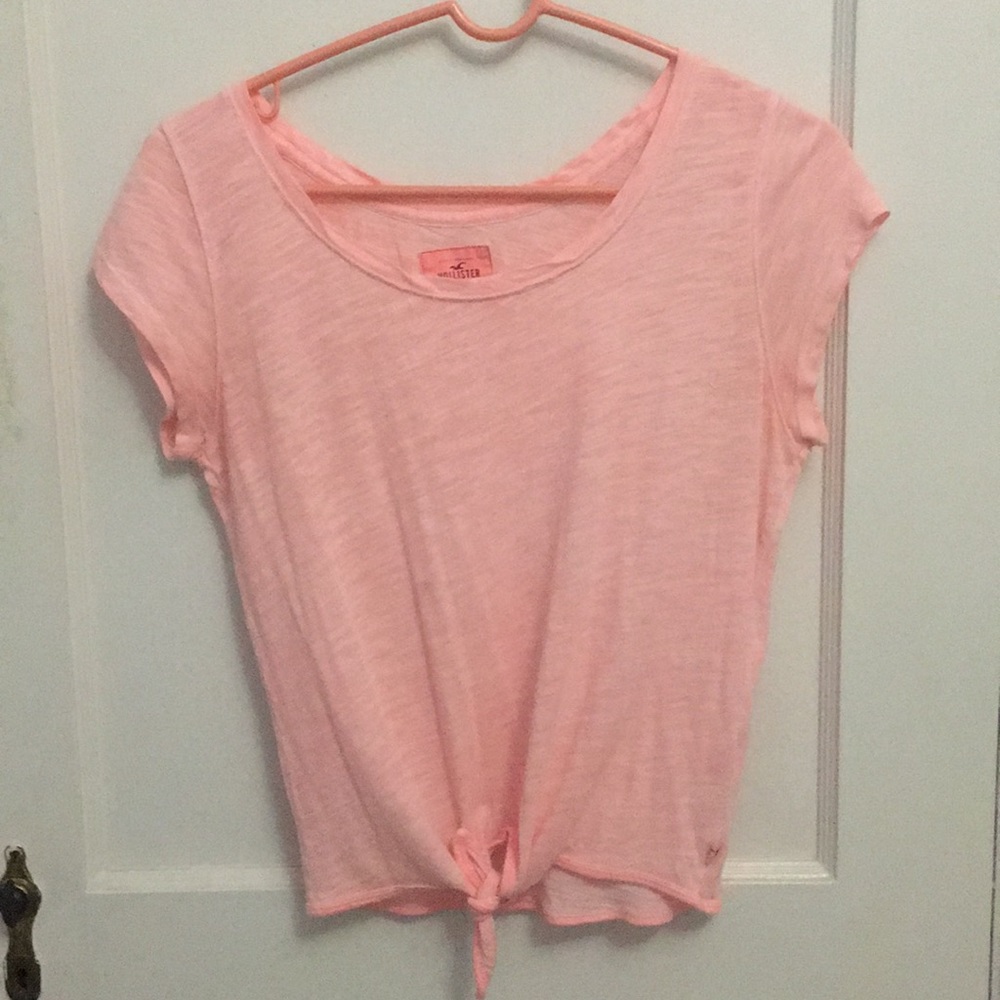 HOLLISTER pink crop top